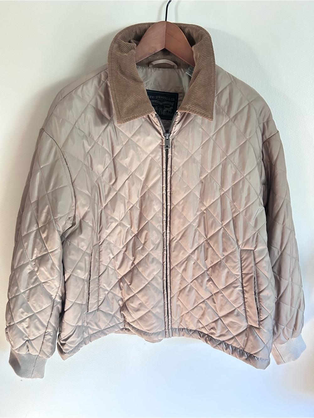 Levi’s | Tan Diamond quilted bomber puff jacket with corduroy collar